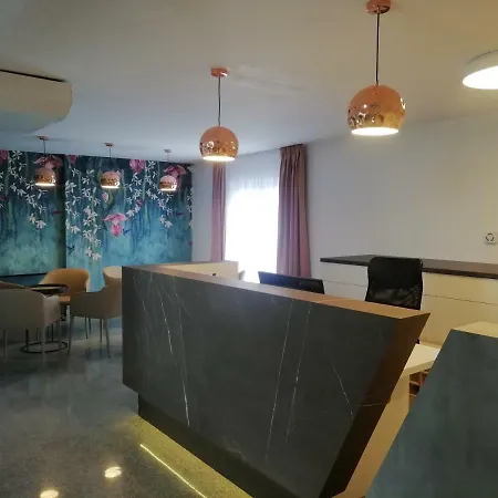 Beni 酒店 3*
