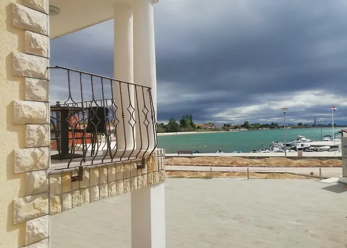Otel Beni Vrsi