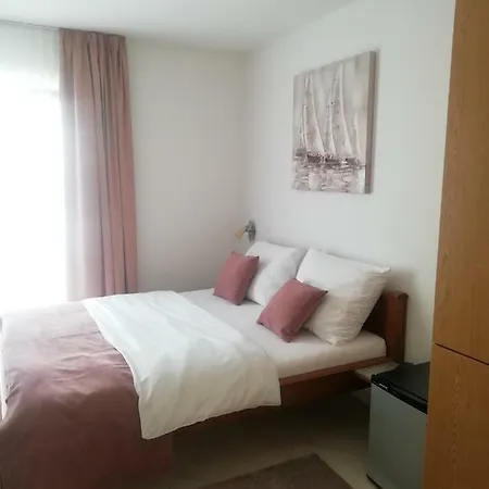 Beni Hotel